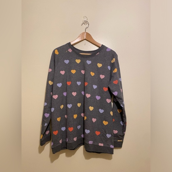 monica + andy Tops - Monica + Andy Heart Patterned Gray Sweatshirt. Size M
